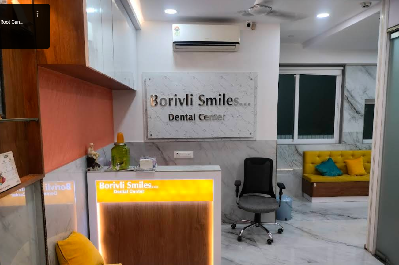 Borivli Smiles reception and waiting area